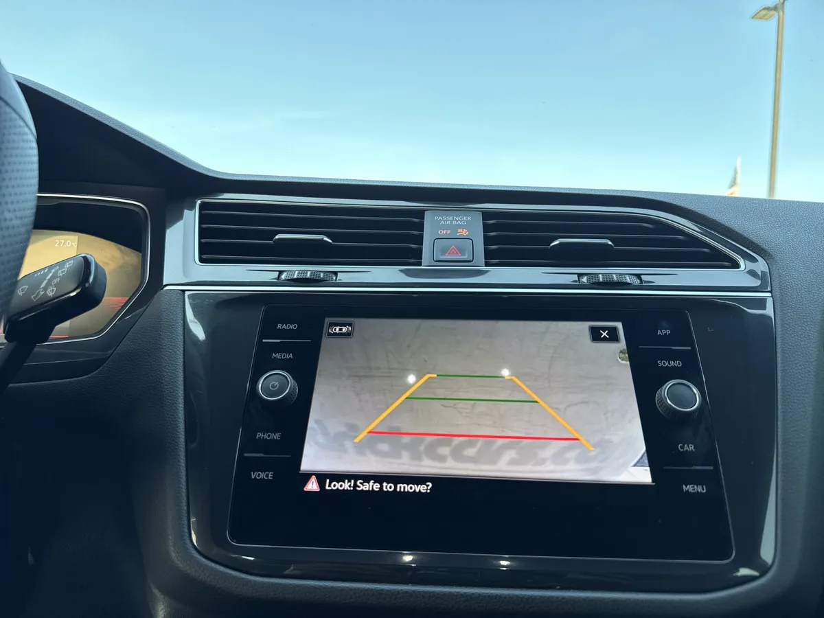 2024 Volkswagen Tiguan SE R-Line Black thumbnail 22