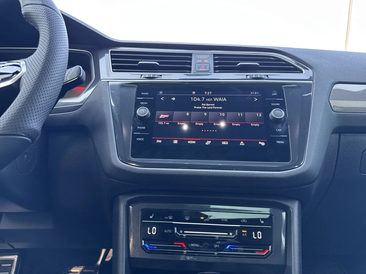 2024 Volkswagen Tiguan SE R-Line Black thumbnail 25