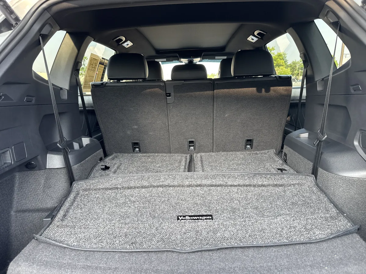 2024 Volkswagen Tiguan SE R-Line Black thumbnail 32