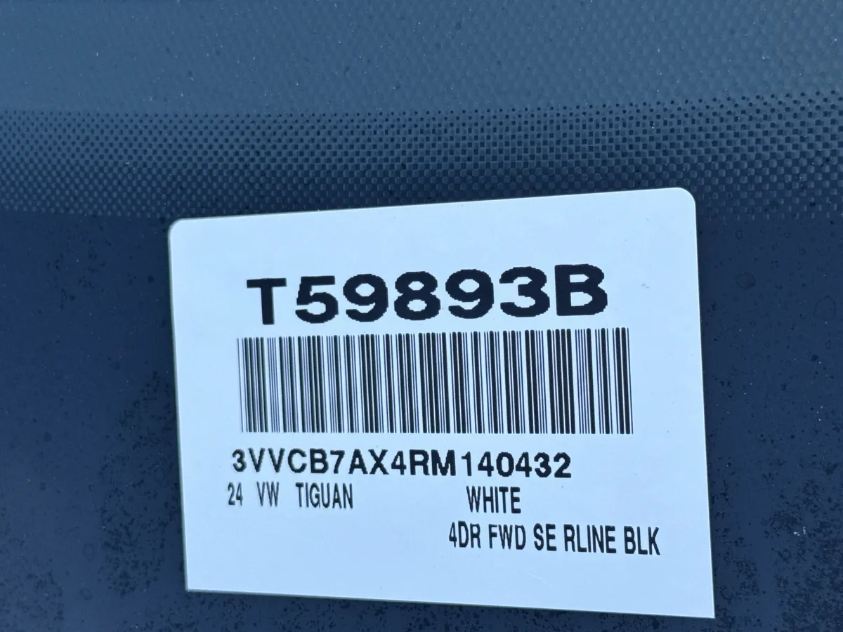 2024 Volkswagen Tiguan SE R-Line Black thumbnail 37
