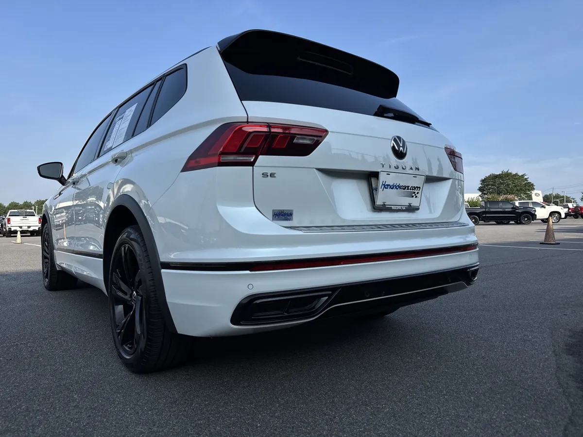2024 Volkswagen Tiguan SE R-Line Black thumbnail 7