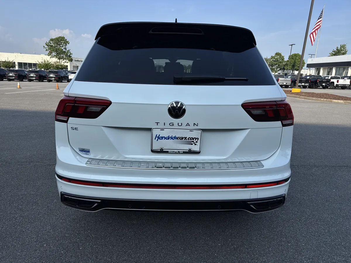 2024 Volkswagen Tiguan SE R-Line Black thumbnail 8