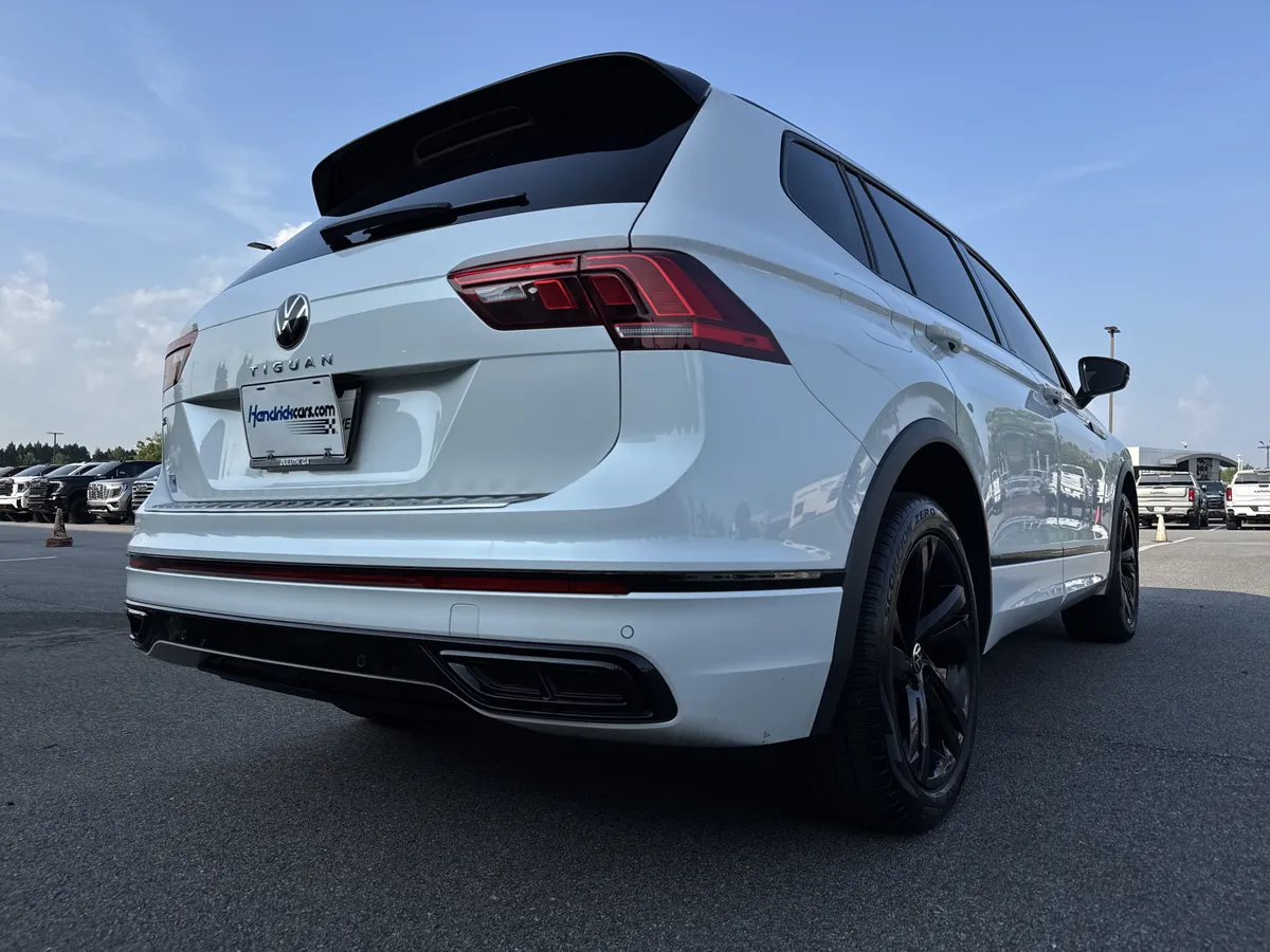 2024 Volkswagen Tiguan SE R-Line Black thumbnail 9