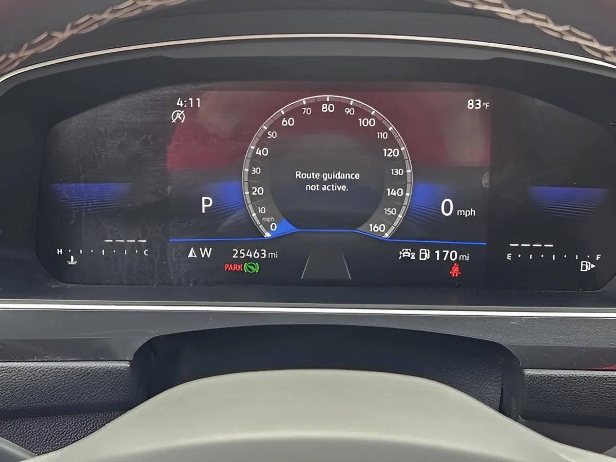 2024 Volkswagen Tiguan SE thumbnail 25