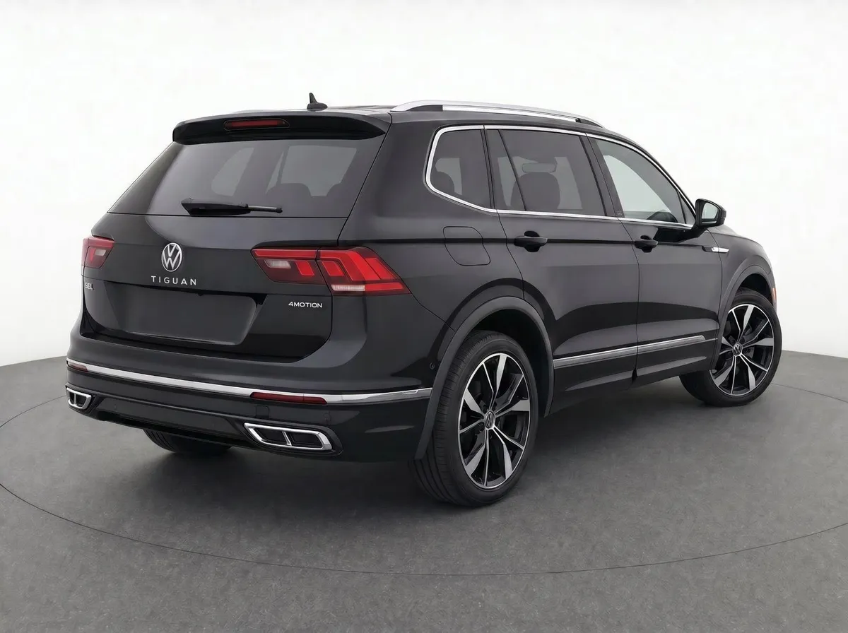 2024 Volkswagen Tiguan SEL R-Line thumbnail 4