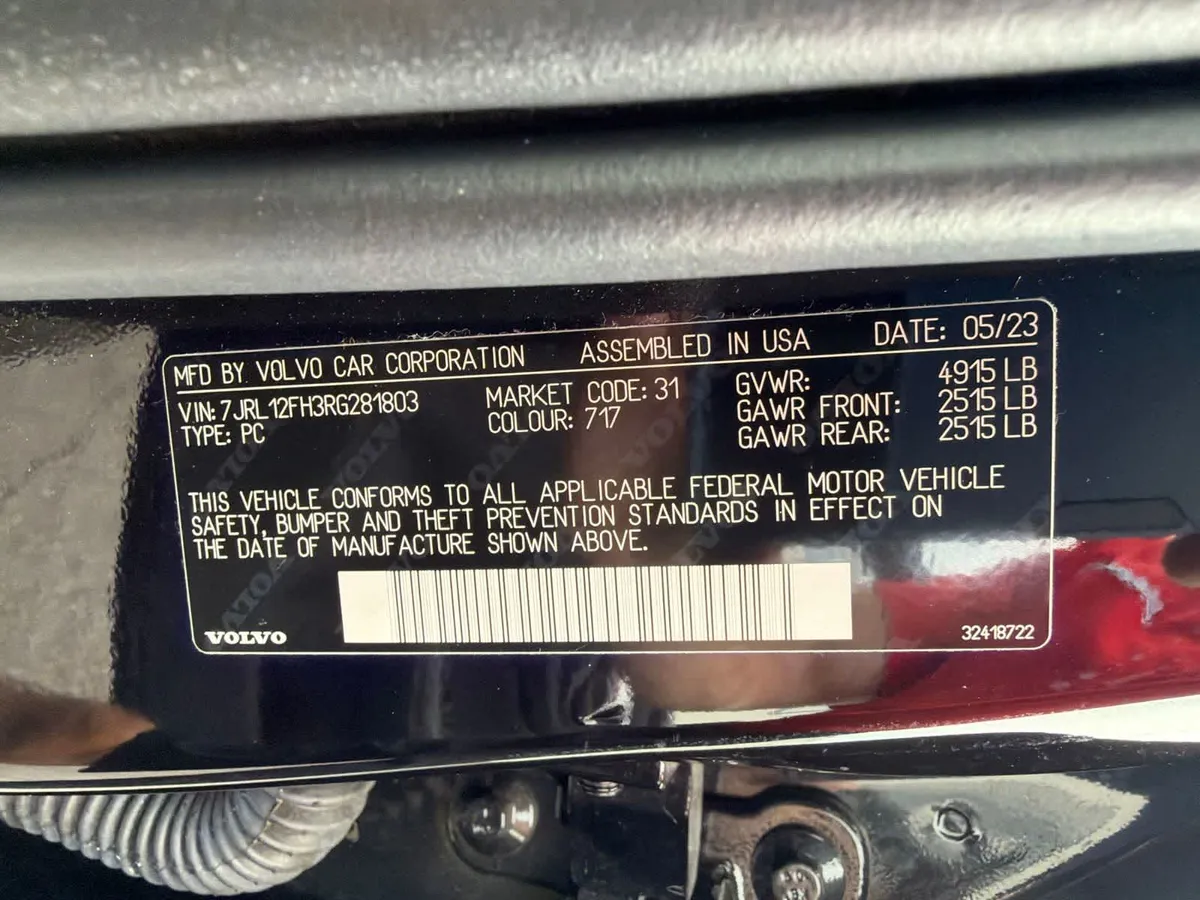 2024 Volvo S60 B5 Plus Black Edition thumbnail 21