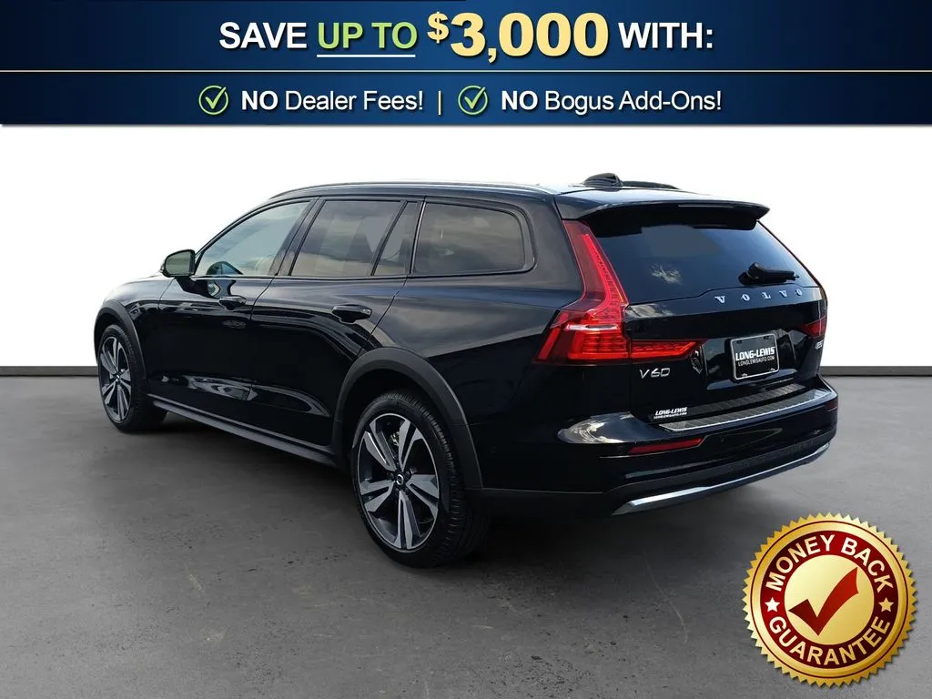 2024 Volvo V60 Cross Country B5 Plus thumbnail 4