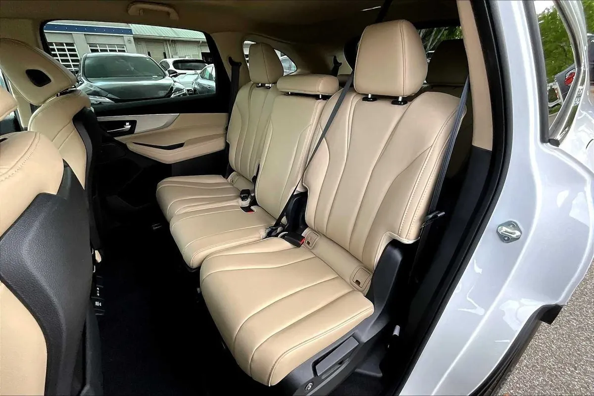 2025 Acura MDX thumbnail 21