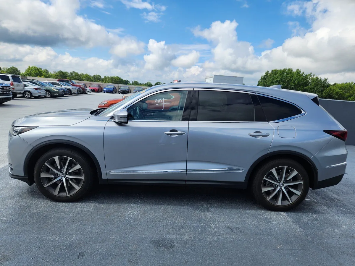 2025 Acura MDX w/Technology Package thumbnail 2