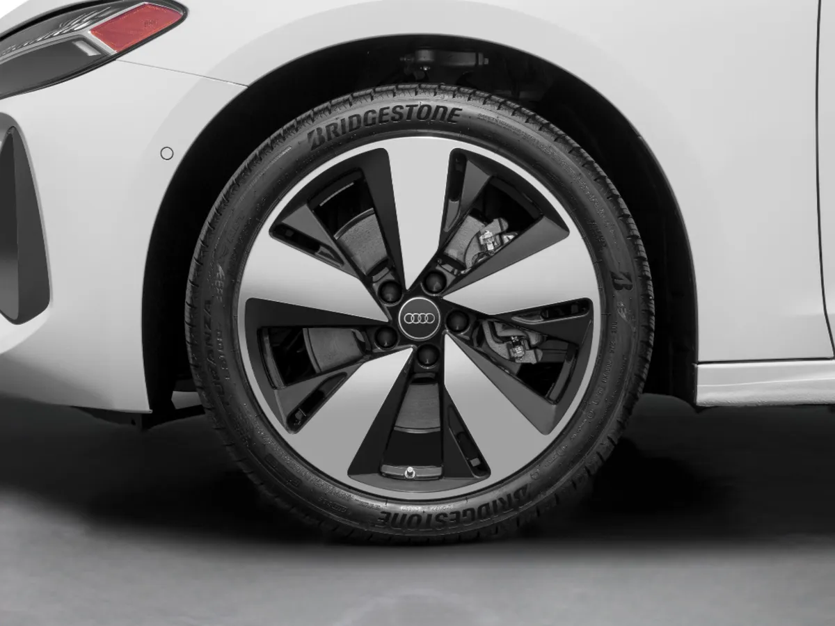 2025 Audi A5 Premium thumbnail 27