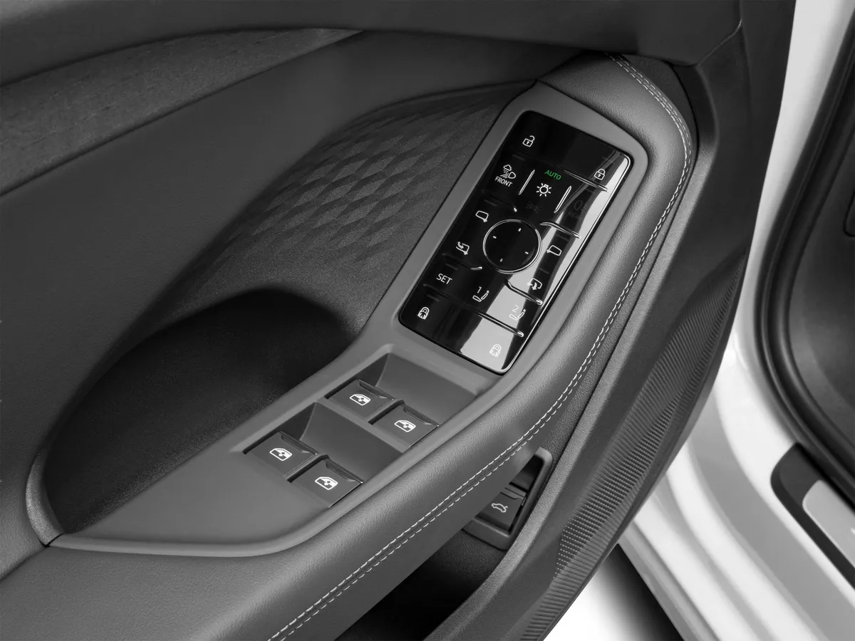 2025 Audi A5 Premium thumbnail 14