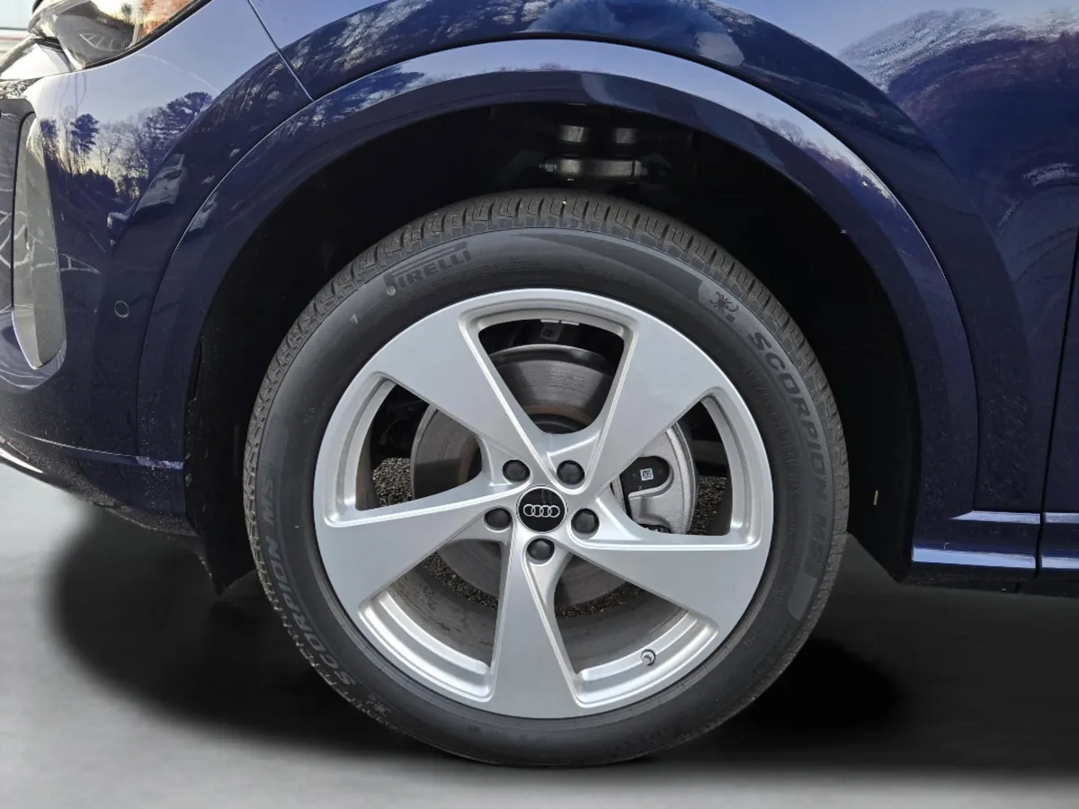 2025 Audi Q5 Premium Plus thumbnail 10