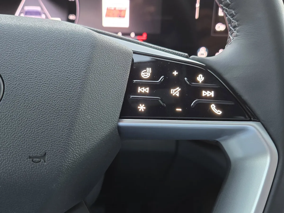 2025 Audi Q5 Premium Plus thumbnail 16