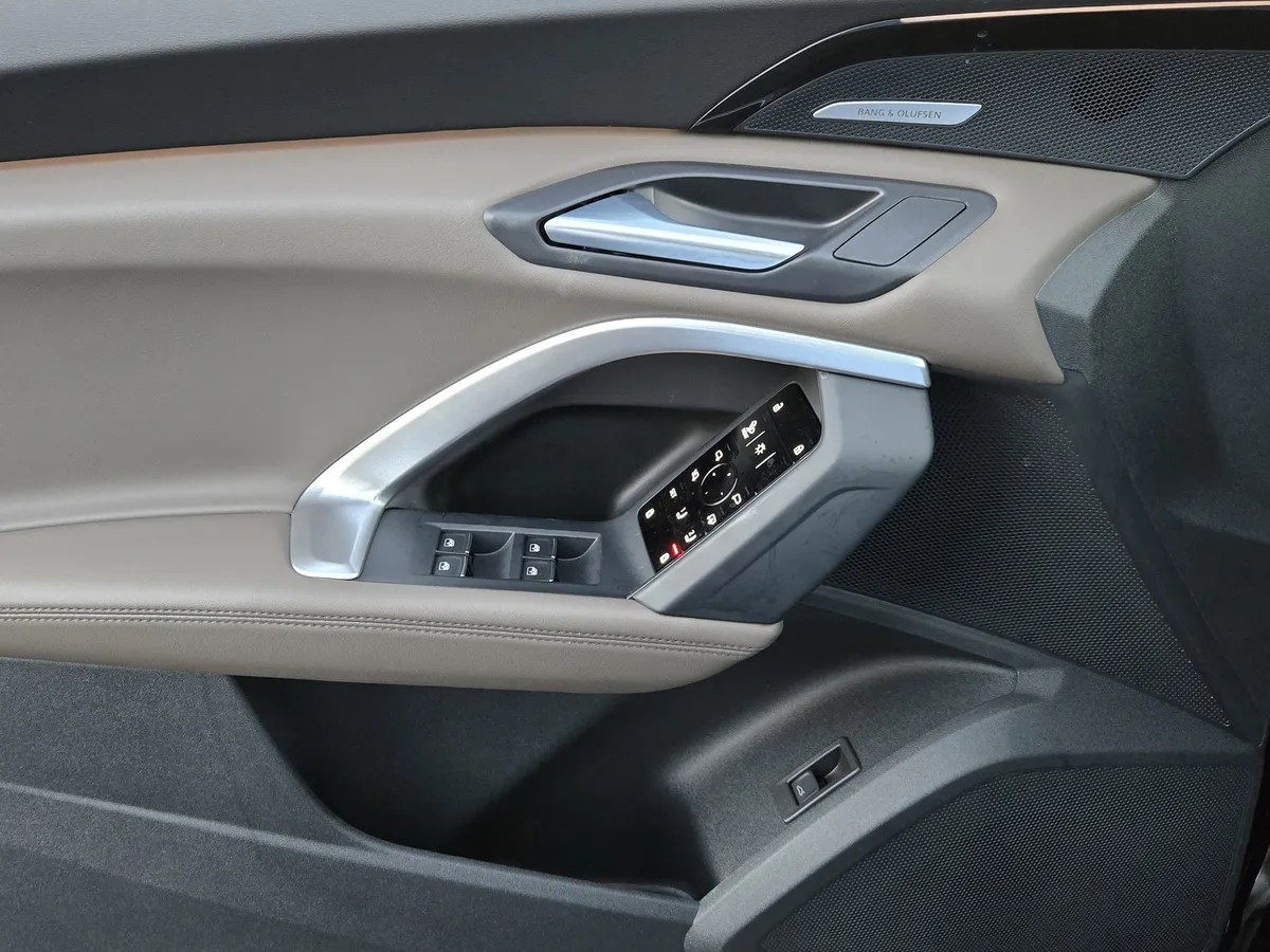 2025 Audi Q5 Premium Plus thumbnail 19