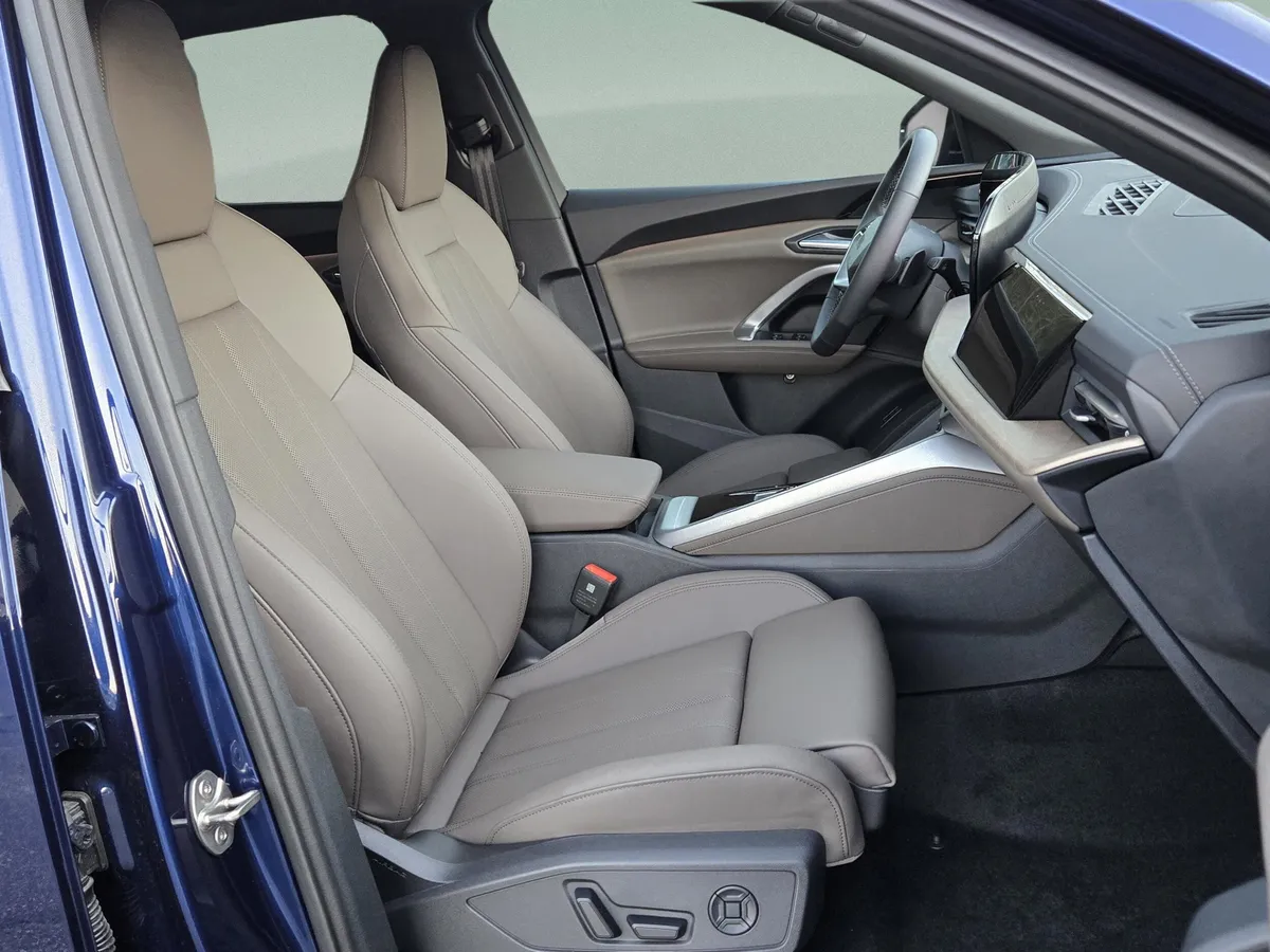 2025 Audi Q5 Premium Plus thumbnail 30