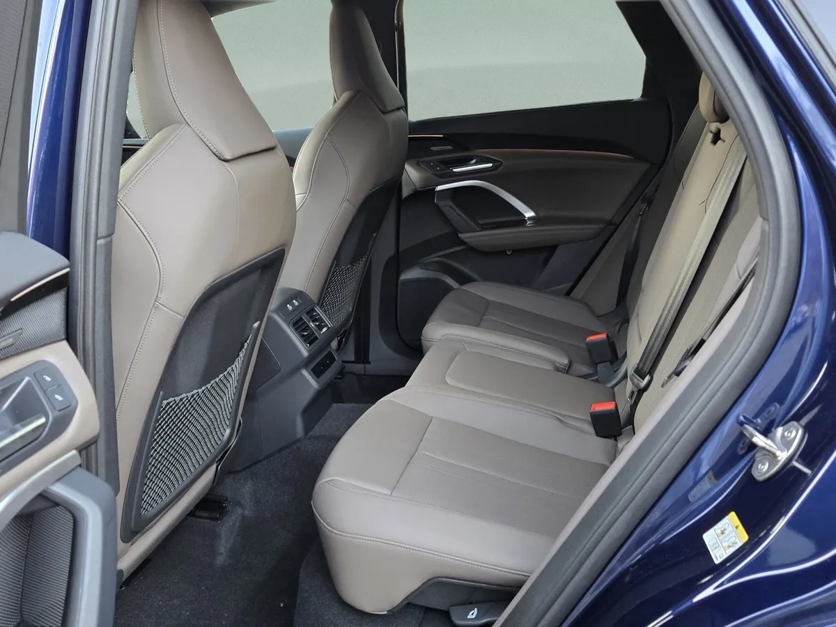 2025 Audi Q5 Premium Plus thumbnail 33