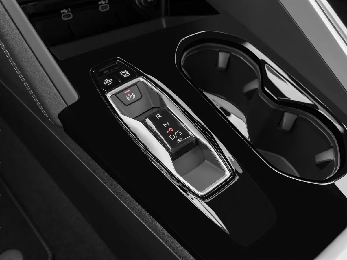 2025 Audi Q5 Premium Plus thumbnail 30