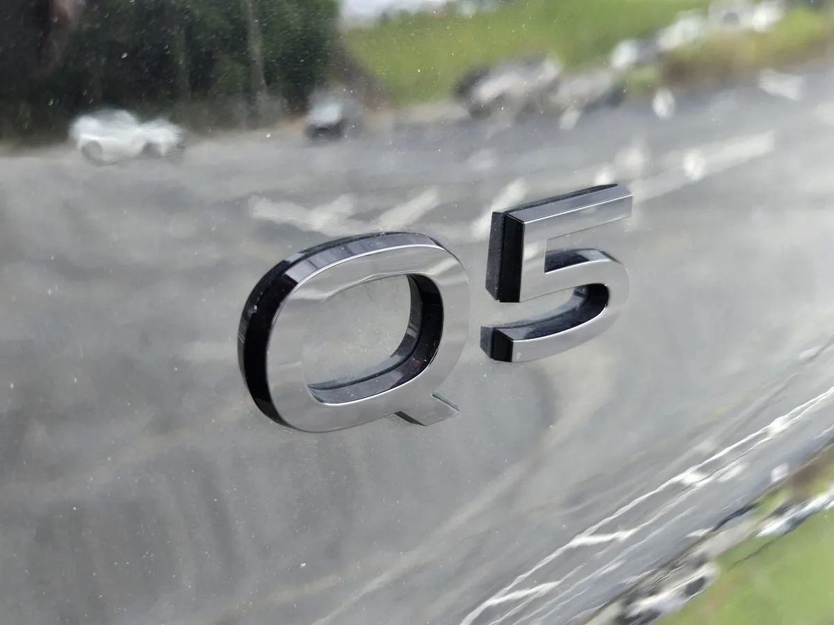 2025 Audi Q5 Premium Plus thumbnail 10