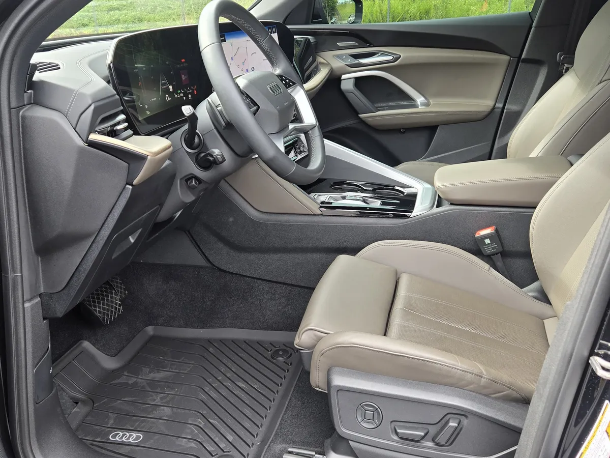 2025 Audi Q5 Premium Plus thumbnail 14