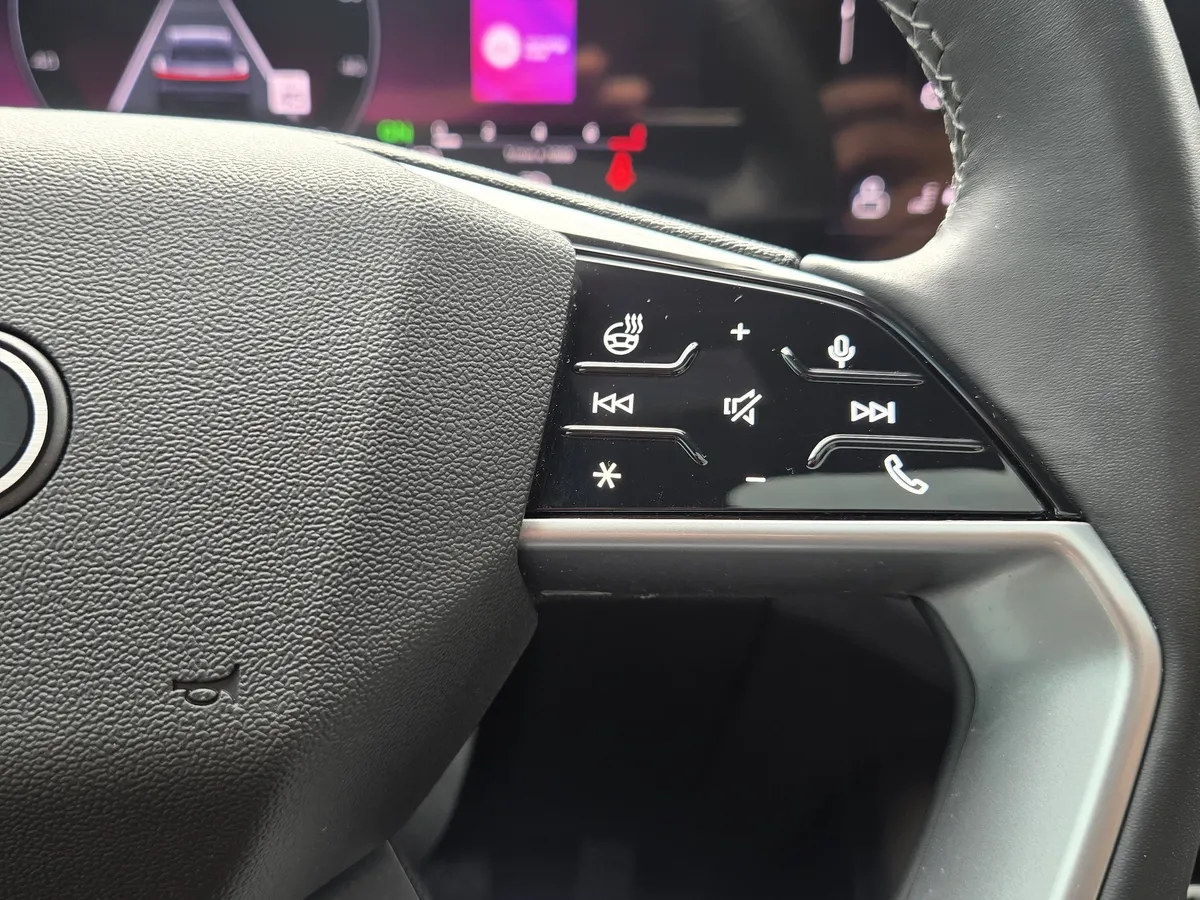2025 Audi Q5 Premium Plus thumbnail 32
