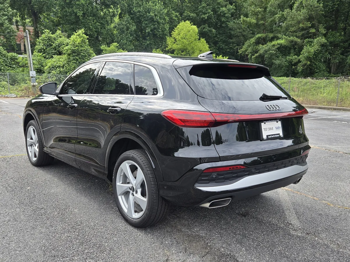 2025 Audi Q5 Premium Plus thumbnail 4