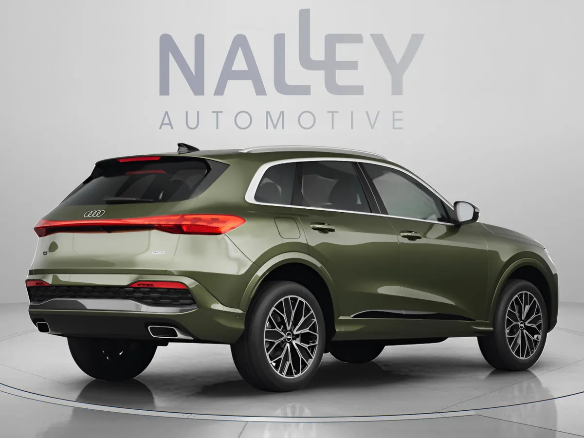 2025 Audi Q5 Premium thumbnail 4