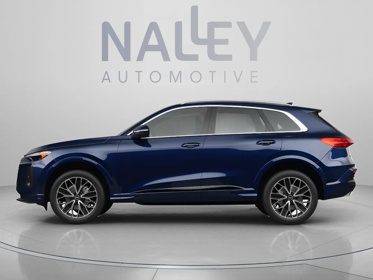 2025 Audi Q5 Premium thumbnail 2