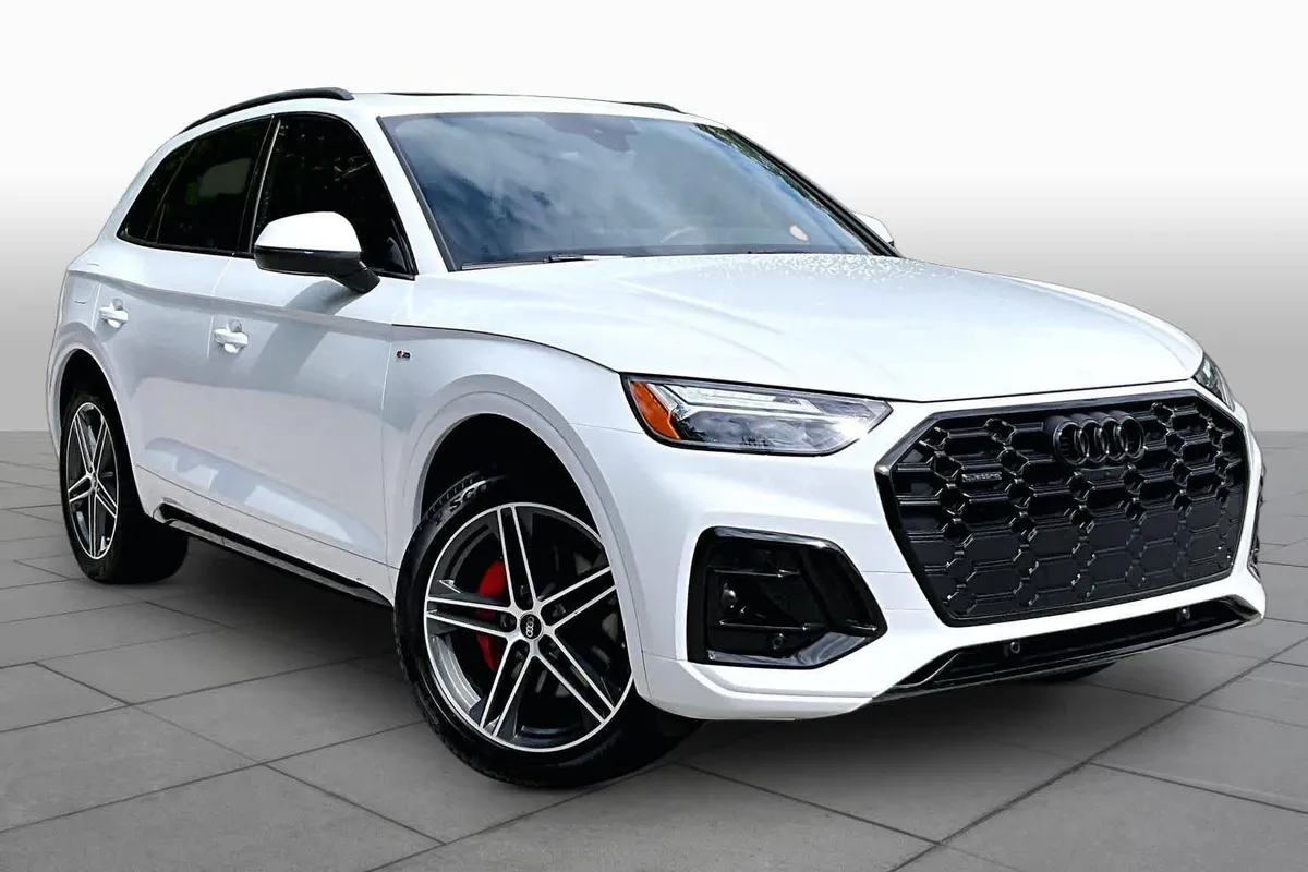 2025 Audi Q5 S line Premium Plus thumbnail 3