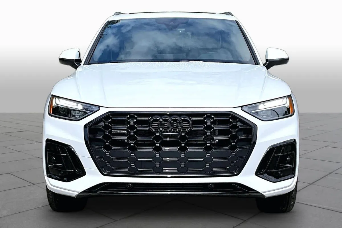 2025 Audi Q5 S line Premium Plus thumbnail 4