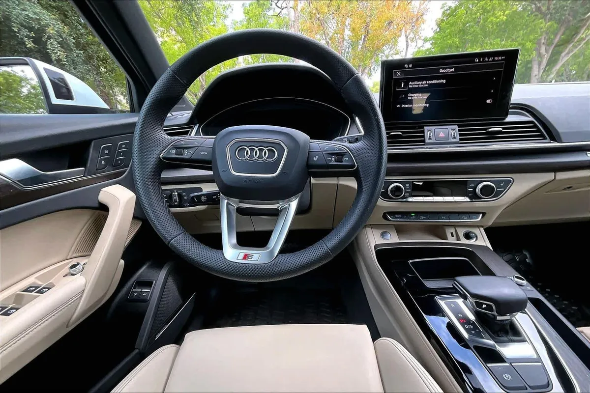 2025 Audi Q5 S line Premium Plus thumbnail 6