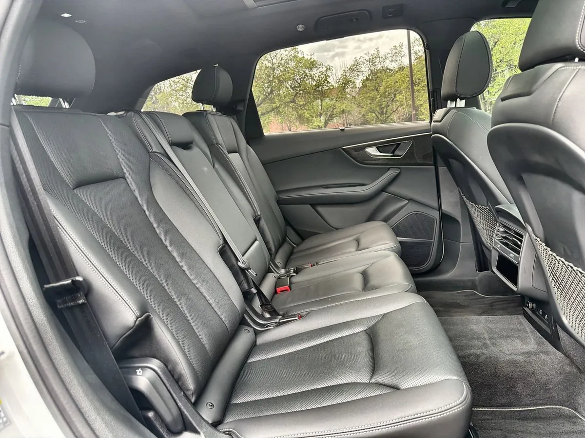 2025 Audi Q7 Premium Plus 55 TFSI quattro Tiptronic thumbnail 22