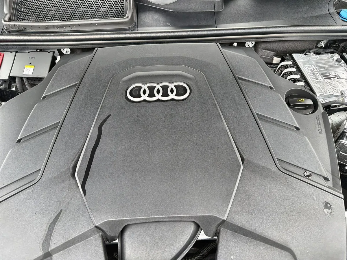2025 Audi Q7 Premium Plus 55 TFSI quattro Tiptronic thumbnail 25