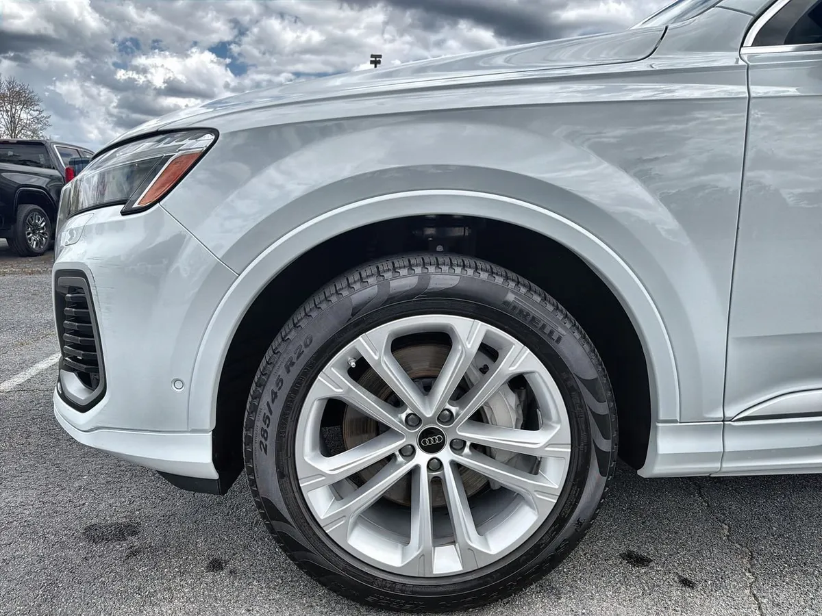 2025 Audi Q7 Premium Plus 55 TFSI quattro Tiptronic thumbnail 28