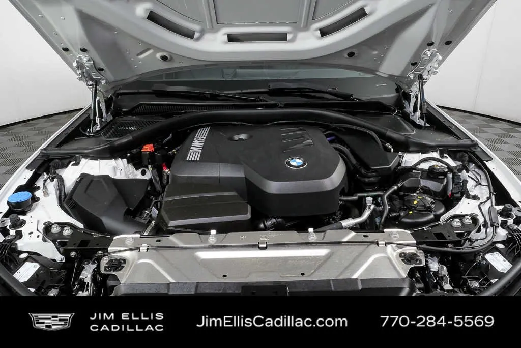 2025 BMW 3 Series 330i xDrive thumbnail 34