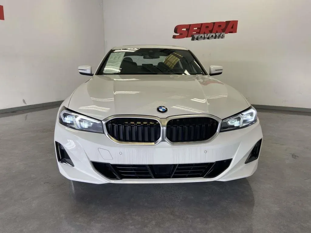 2025 BMW 3 Series 330i xDrive thumbnail 7