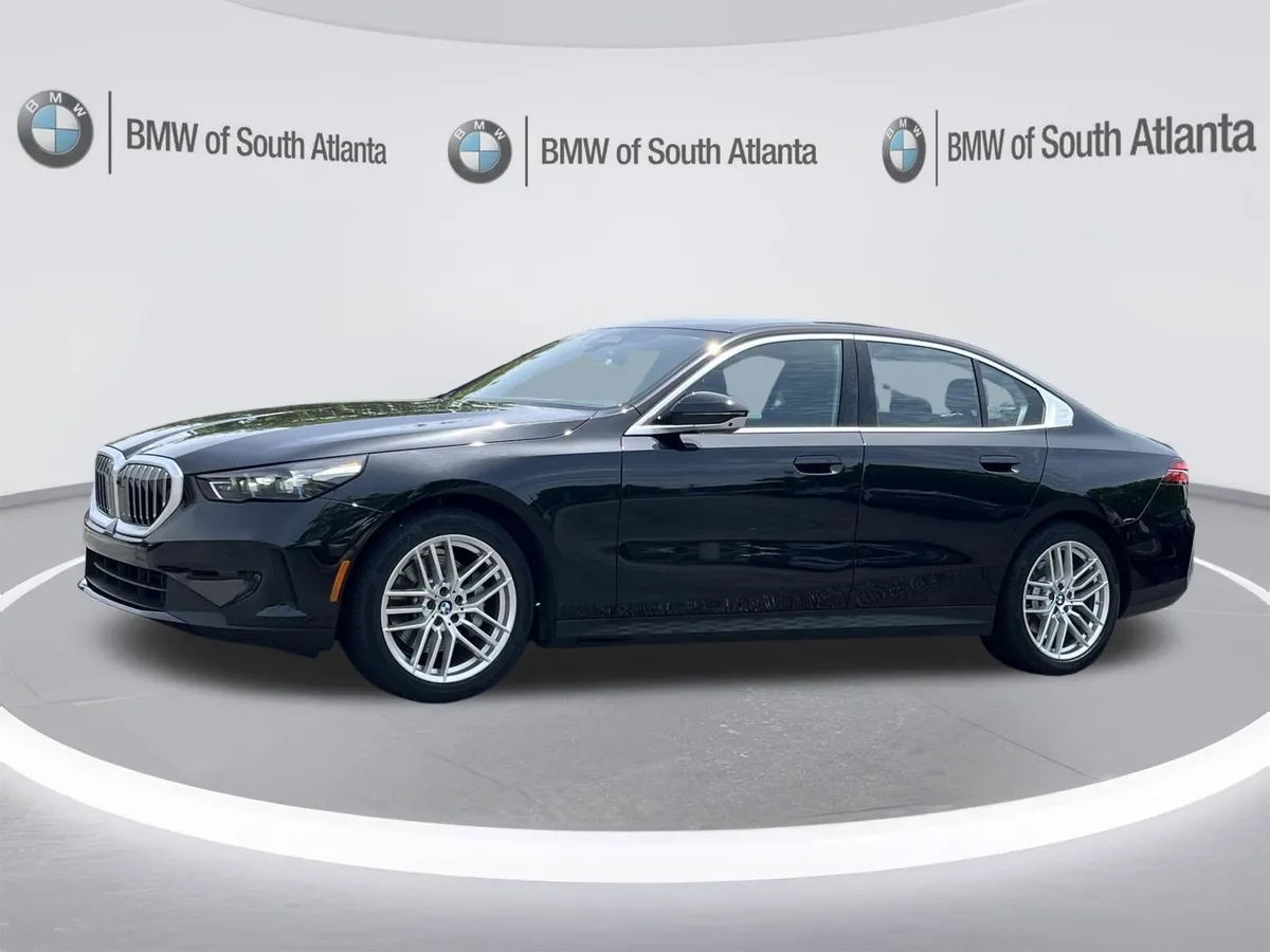 2025 BMW 5 Series 530i thumbnail 20