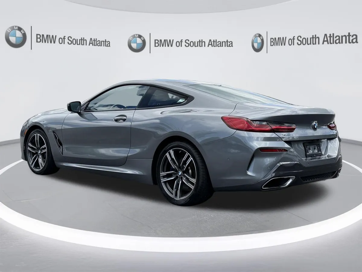 2025 BMW 8 Series 840i thumbnail 20