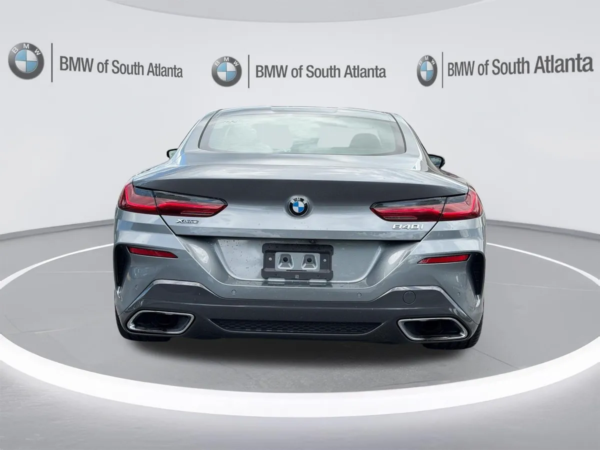 2025 BMW 8 Series 840i thumbnail 21