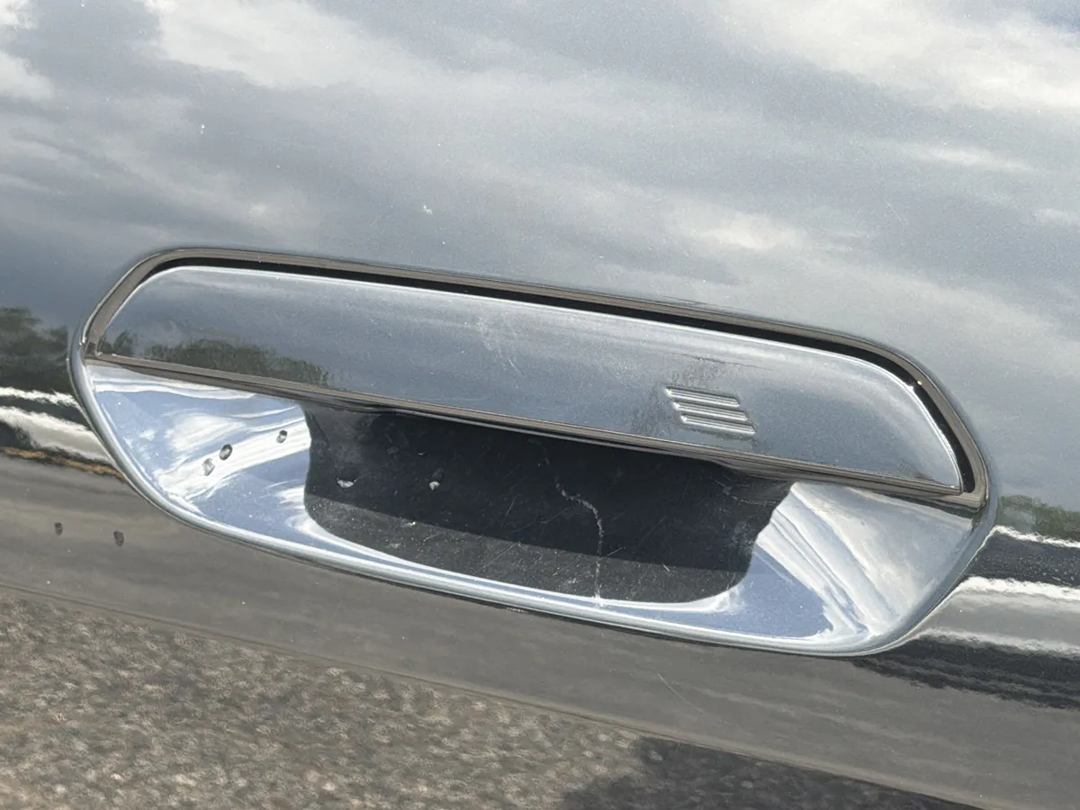 2025 BMW i4 eDrive40 thumbnail 28
