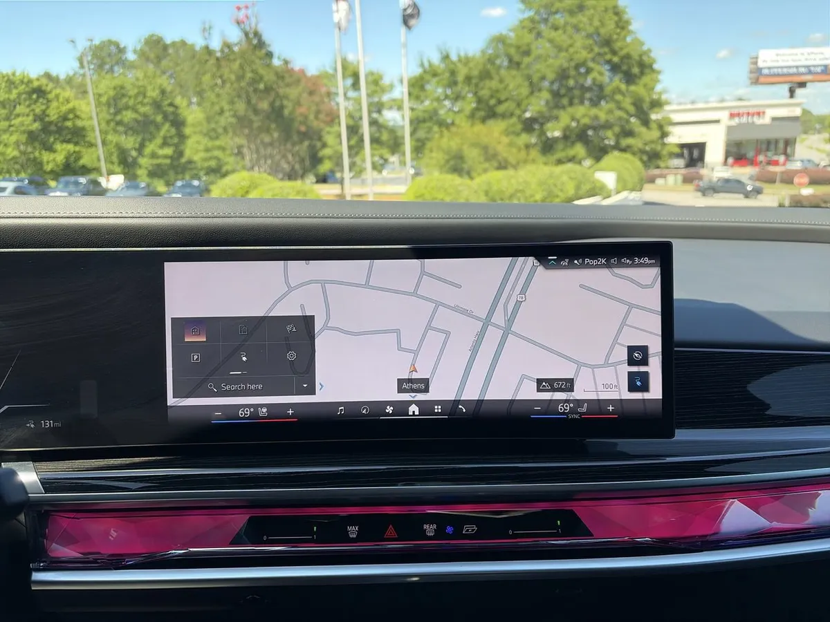 2025 BMW i7 eDrive50 thumbnail 23