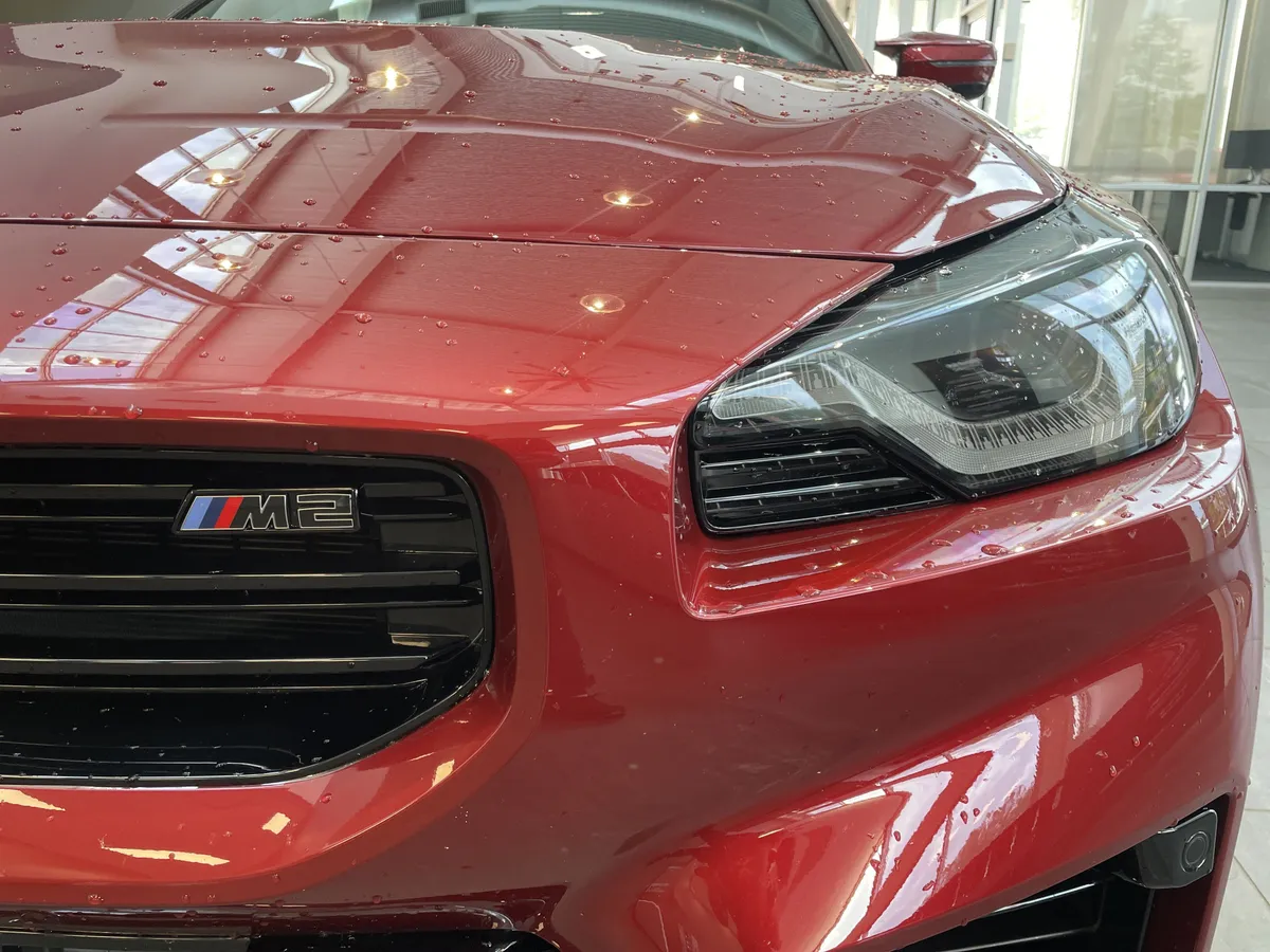 2025 BMW M2 thumbnail 4