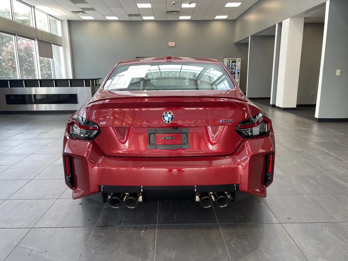 2025 BMW M2 thumbnail 8