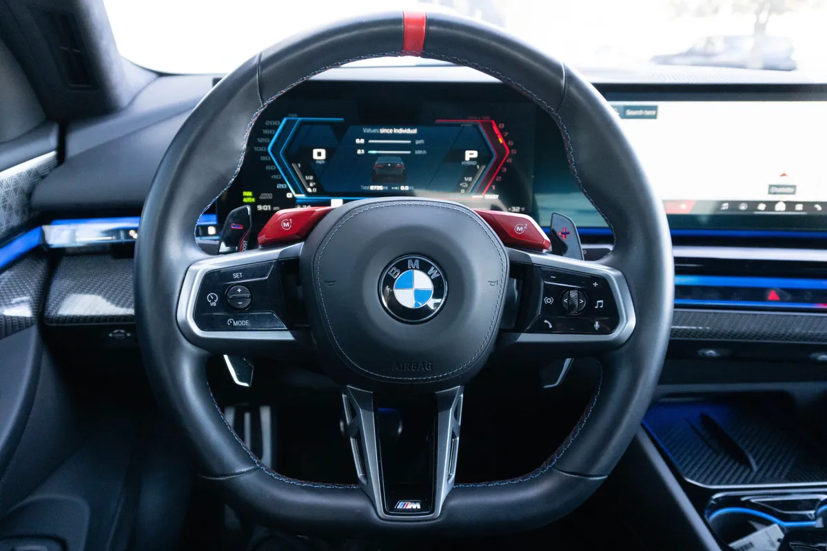 2025 BMW M5 thumbnail 16