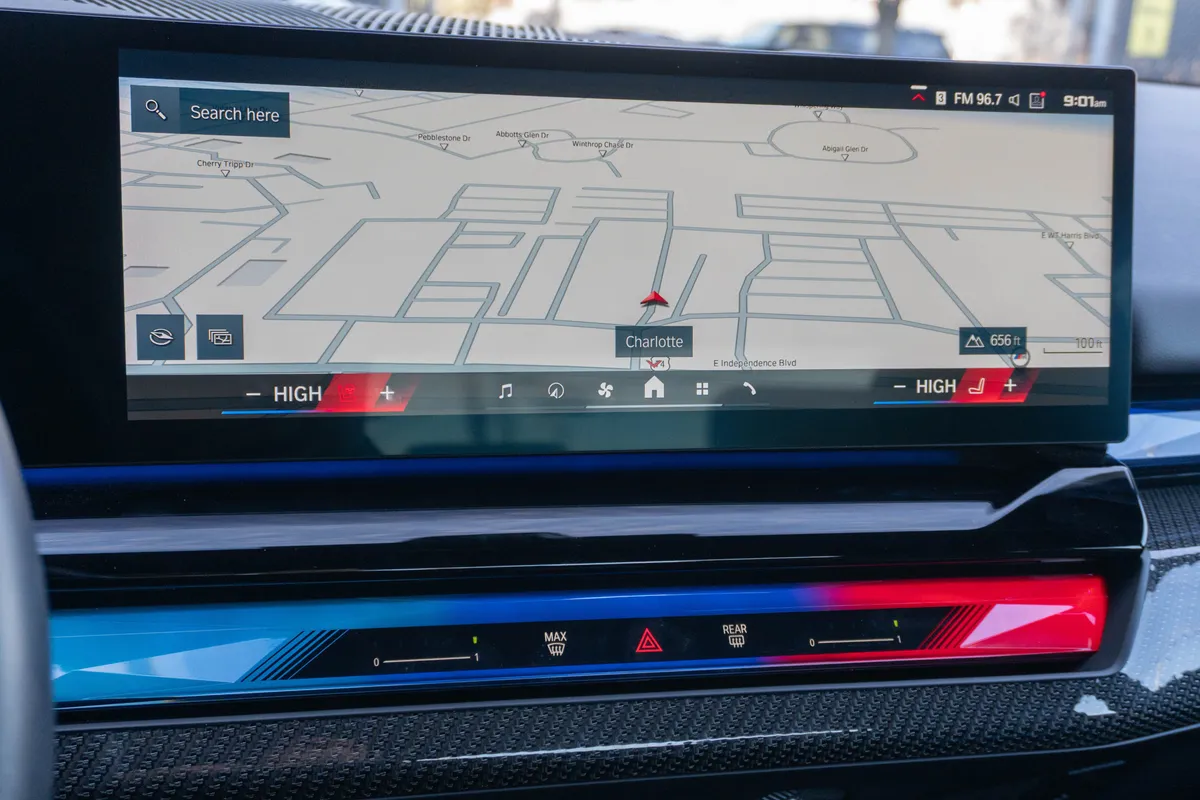 2025 BMW M5 thumbnail 22
