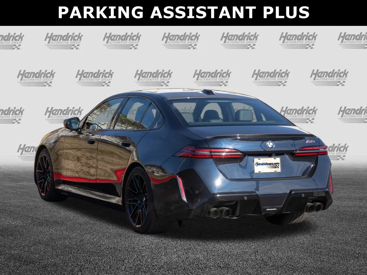 2025 BMW M5 thumbnail 6