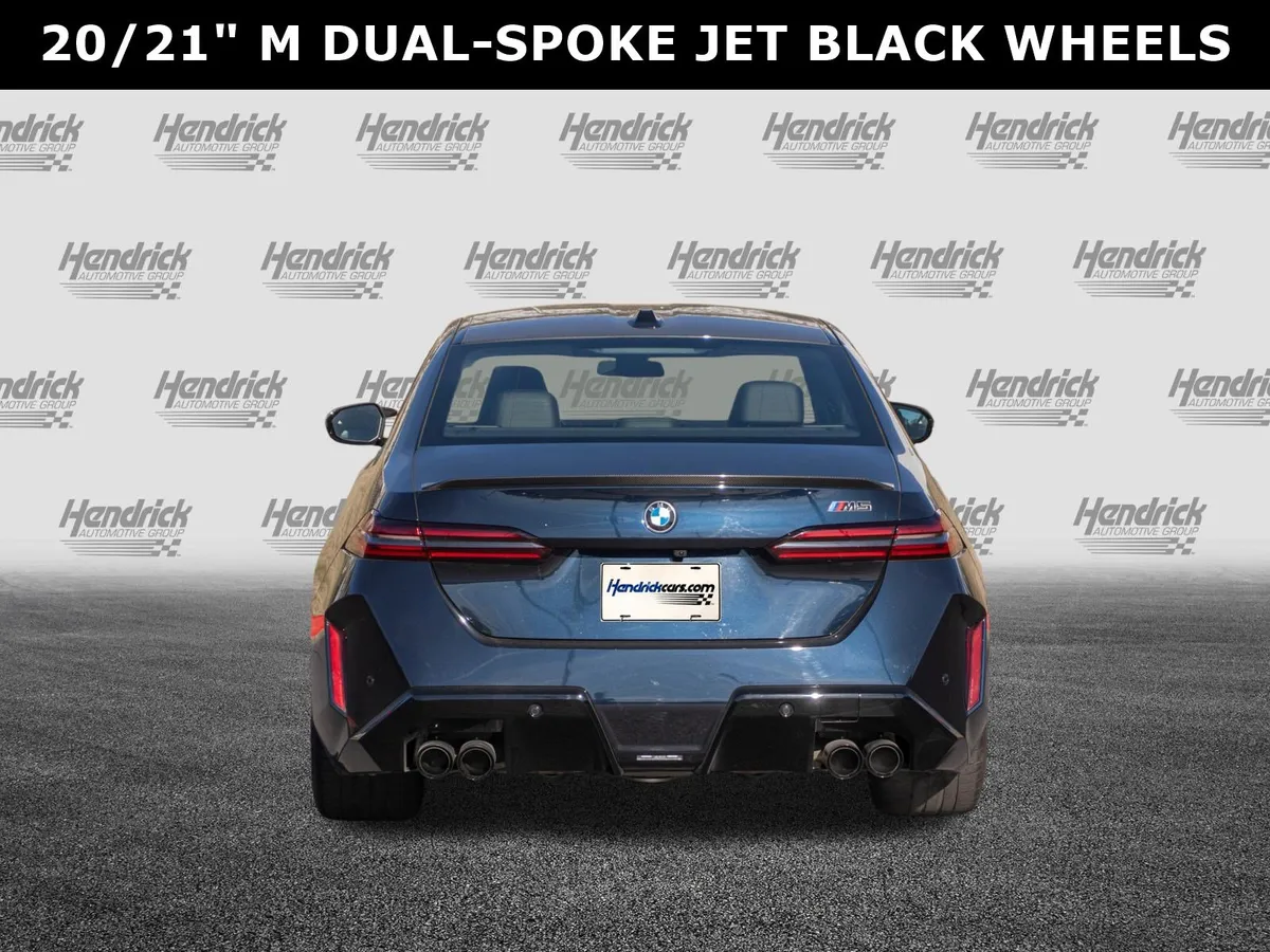 2025 BMW M5 thumbnail 7