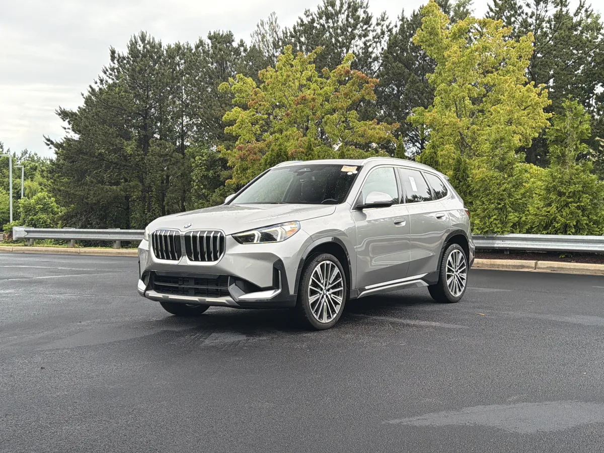 2025 BMW X1 xDrive28i thumbnail 10