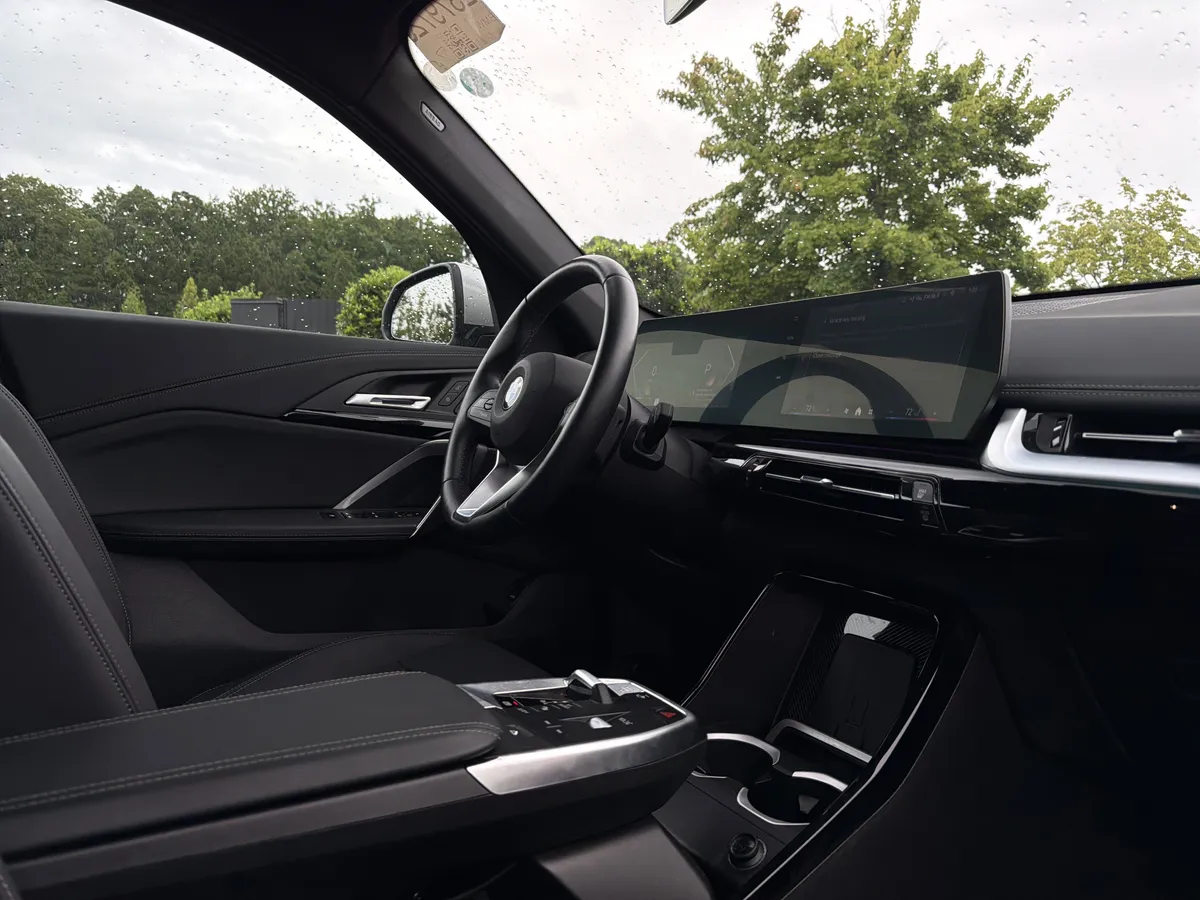 2025 BMW X1 xDrive28i thumbnail 5