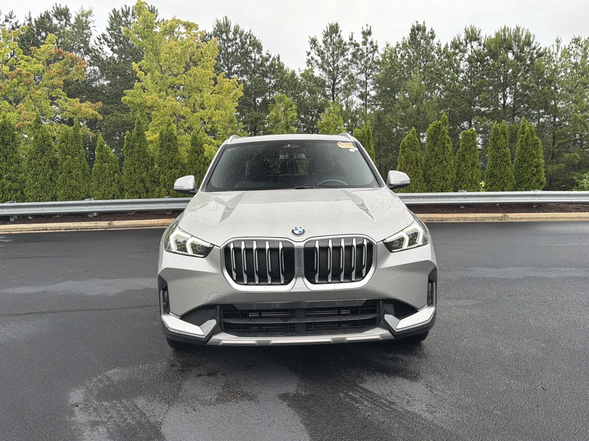 2025 BMW X1 xDrive28i thumbnail 9