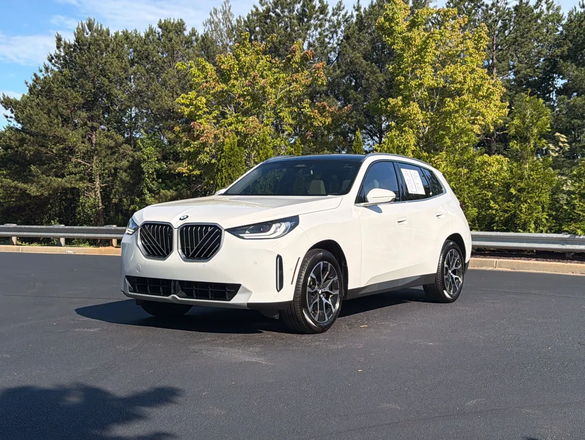 2025 BMW X3 30 xDrive thumbnail 12